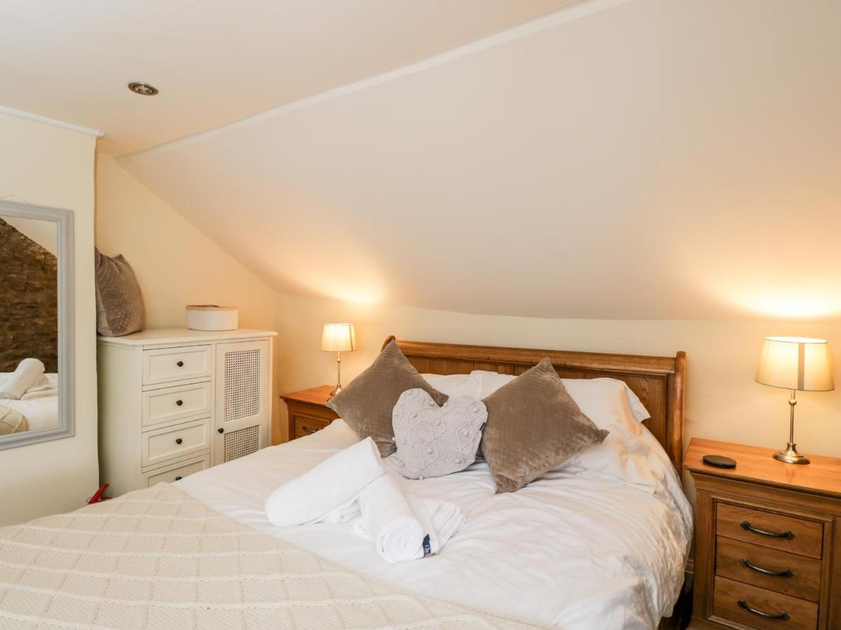 Corner Cottage Malmesbury Eksteriør bilde